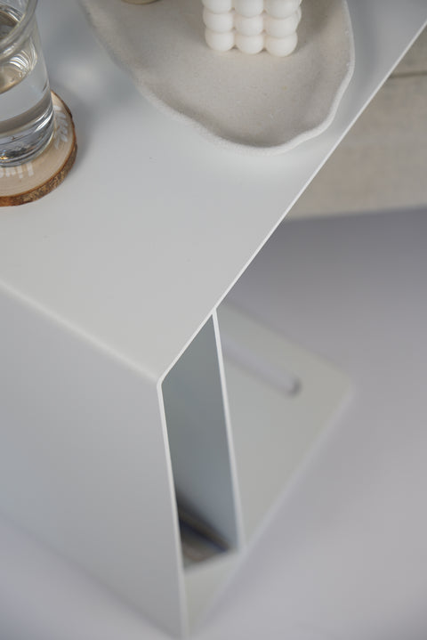 Metall Beistelltisch in modernem Industriedesign
